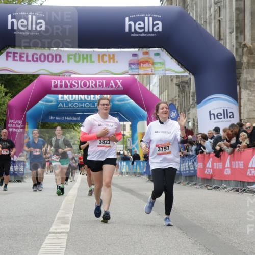 06.09.2026 - CURREX Alsterlauf Yannick Fuchs http://msf.ph/oto/10226135 06.09.2026 10:17:38 Ziel 2070, 2911, 2985, 3444, 3709, 3797, 3823, 5491, 5560, 5849, 6342, 6363, 8109 meine-sportfotos.de