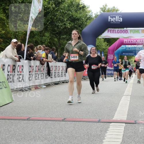 06.09.2026 - CURREX Alsterlauf Yannick Fuchs http://msf.ph/oto/10226140 06.09.2026 10:17:39 Ziel 2070, 2911, 2985, 3444, 3709, 3797, 3823, 5491, 5560, 5849, 6342, 6363, 8109 meine-sportfotos.de
