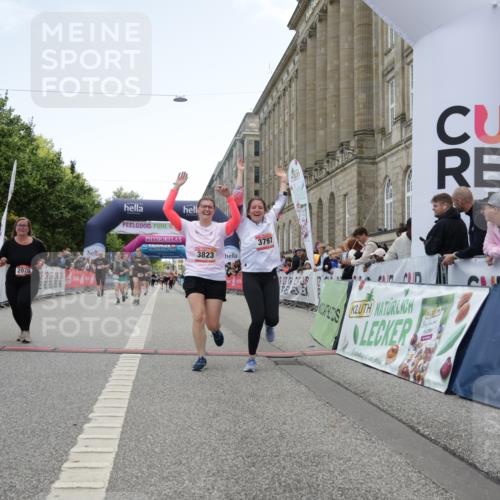 06.09.2026 - CURREX Alsterlauf Yannick Fuchs http://msf.ph/oto/10226155 06.09.2026 10:17:42 Ziel 2070, 3797, 3823, 4757, 4759, 5491 meine-sportfotos.de