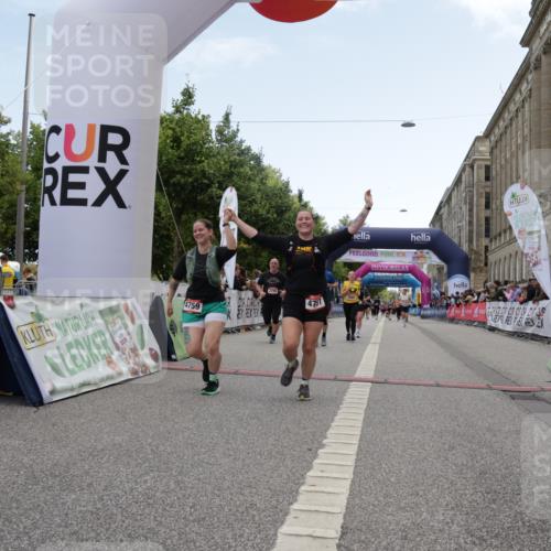 06.09.2026 - CURREX Alsterlauf Yannick Fuchs http://msf.ph/oto/10226177 06.09.2026 10:17:47 Ziel 2070, 2795, 3680, 3797, 3823, 3948, 4757, 4759, 5177, 5491 meine-sportfotos.de