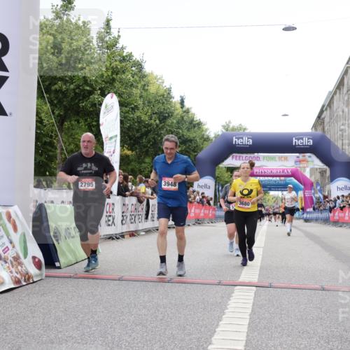 06.09.2026 - CURREX Alsterlauf Yannick Fuchs http://msf.ph/oto/10226187 06.09.2026 10:17:49 Ziel 2070, 2645, 2795, 3680, 3797, 3823, 3948, 4757, 4759, 5177 meine-sportfotos.de