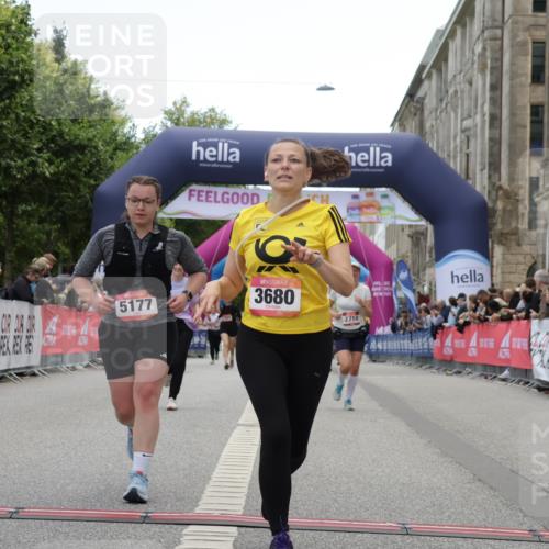 06.09.2026 - CURREX Alsterlauf Yannick Fuchs http://msf.ph/oto/10226193 06.09.2026 10:17:50 Ziel 2645, 2710, 2795, 3680, 3948, 4757, 4759, 5177 meine-sportfotos.de