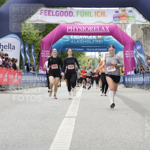 06.09.2026 - CURREX Alsterlauf Yannick Fuchs http://msf.ph/oto/10226212 06.09.2026 10:17:55 Ziel 2645, 2710, 2795, 3680, 3948, 4977, 5177 meine-sportfotos.de