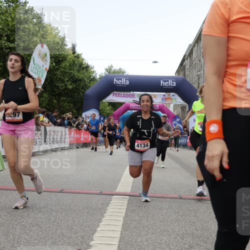 06.09.2026 - CURREX Alsterlauf Yannick Fuchs http://msf.ph/oto/10226267 06.09.2026 10:18:07 Ziel 1297, 2026, 2920, 2928, 3018, 3917, 4134, 4232, 4906, 4915 meine-sportfotos.de