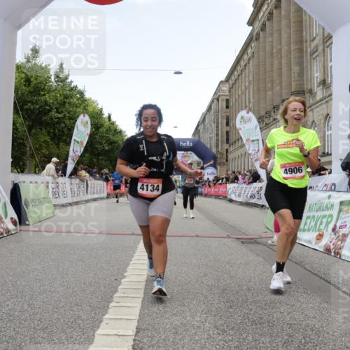 06.09.2026 - CURREX Alsterlauf Yannick Fuchs http://msf.ph/oto/10226273 06.09.2026 10:18:08 Ziel 1297, 2026, 2208, 2209, 2920, 2928, 3018, 3917, 4134, 4232, 4906, 4915 meine-sportfotos.de