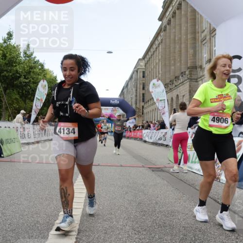 06.09.2026 - CURREX Alsterlauf Yannick Fuchs http://msf.ph/oto/10226275 06.09.2026 10:18:08 Ziel 1297, 2026, 2208, 2209, 2920, 2928, 3018, 3917, 4134, 4232, 4906, 4915 meine-sportfotos.de