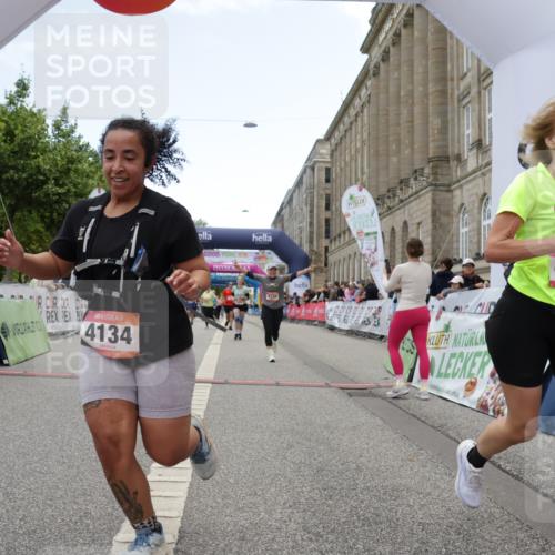 06.09.2026 - CURREX Alsterlauf Yannick Fuchs http://msf.ph/oto/10226276 06.09.2026 10:18:08 Ziel 1297, 2026, 2208, 2209, 2920, 2928, 3018, 3917, 4134, 4232, 4906, 4915 meine-sportfotos.de