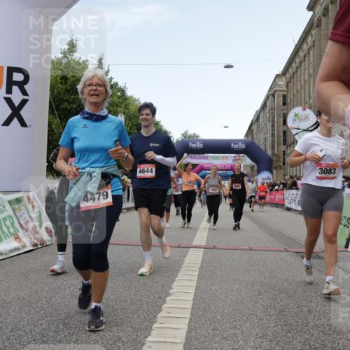 06.09.2026 - CURREX Alsterlauf Yannick Fuchs http://msf.ph/oto/10226325 06.09.2026 10:18:20 Ziel 2208, 2209, 2262, 2381, 3083, 3682, 3683, 4186, 4391, 4479, 4632, 4644, 5050, 5572, 6321, 6322, 6339, 8290 meine-sportfotos.de
