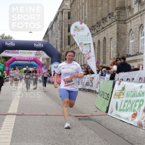 06.09.2026 - CURREX Alsterlauf Yannick Fuchs http://msf.ph/oto/10226385 06.09.2026 10:18:34 Ziel 2349, 2651, 2656, 2804, 2960, 3052, 3358, 3654, 4107, 4648, 4795, 4804, 5921, 8001 meine-sportfotos.de