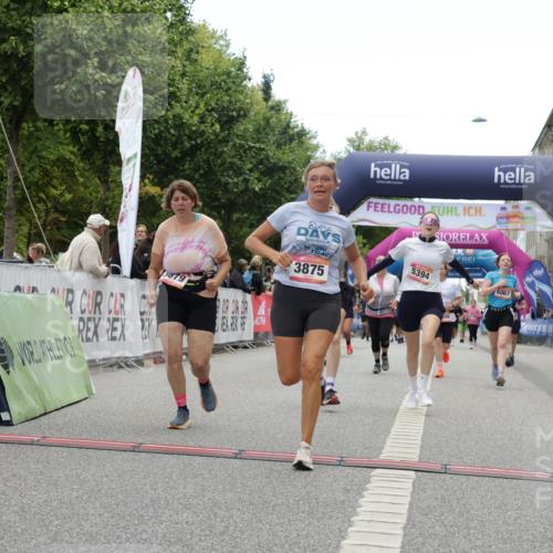 06.09.2026 - CURREX Alsterlauf Yannick Fuchs http://msf.ph/oto/10226423 06.09.2026 10:18:42 Ziel 2271, 2287, 2651, 2656, 3052, 3421, 3875, 3879, 4406, 4648, 5394, 5489, 6067, 8001 meine-sportfotos.de