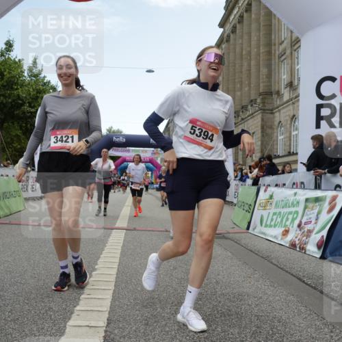 06.09.2026 - CURREX Alsterlauf Yannick Fuchs http://msf.ph/oto/10226439 06.09.2026 10:18:46 Ziel 2271, 2287, 2651, 2872, 3421, 3875, 3879, 4406, 4560, 4648, 4857, 5394, 5489, 6067 meine-sportfotos.de