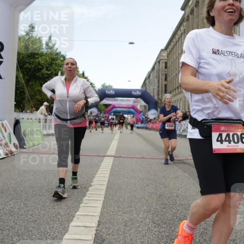 06.09.2026 - CURREX Alsterlauf Yannick Fuchs http://msf.ph/oto/10226455 06.09.2026 10:18:49 Ziel 2872, 3324, 3325, 3421, 3875, 3879, 4406, 4560, 4857, 5394, 5489, 6067 meine-sportfotos.de
