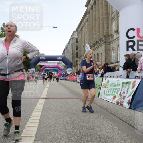 06.09.2026 - CURREX Alsterlauf Yannick Fuchs http://msf.ph/oto/10226457 06.09.2026 10:18:50 Ziel 2872, 3324, 3325, 3421, 3875, 3879, 4406, 4500, 4560, 4857, 5394, 5489, 6067 meine-sportfotos.de