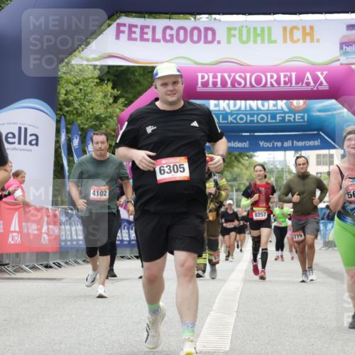 06.09.2026 - CURREX Alsterlauf Yannick Fuchs http://msf.ph/oto/10226501 06.09.2026 10:19:01 Ziel 2157, 3253, 3272, 3324, 3325, 4044, 4500, 5037, 5662, 6305, 6335 meine-sportfotos.de