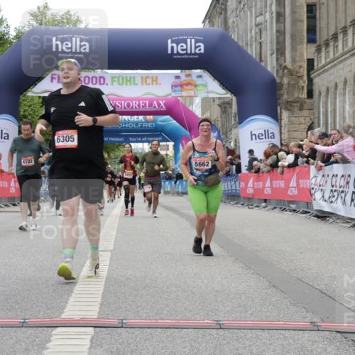 06.09.2026 - CURREX Alsterlauf Yannick Fuchs http://msf.ph/oto/10226508 06.09.2026 10:19:02 Ziel 2157, 3253, 3272, 4044, 4500, 5037, 5662, 6305, 6335 meine-sportfotos.de