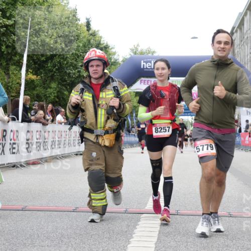 06.09.2026 - CURREX Alsterlauf Yannick Fuchs http://msf.ph/oto/10226525 06.09.2026 10:19:11 Ziel 2441, 4102, 5662, 5752, 5753, 5779, 6305, 8257 meine-sportfotos.de