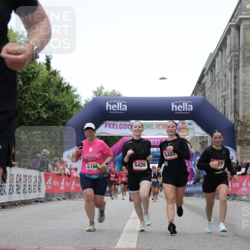 06.09.2026 - CURREX Alsterlauf Yannick Fuchs http://msf.ph/oto/10226558 06.09.2026 10:19:25 Ziel 2819, 2837, 3207, 3669, 3713, 4665, 5422, 5426, 5427, 5788, 5795 meine-sportfotos.de