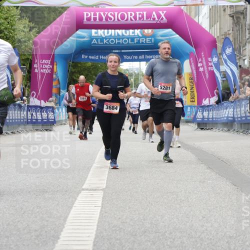 06.09.2026 - CURREX Alsterlauf Yannick Fuchs http://msf.ph/oto/10226618 06.09.2026 10:19:42 Ziel 3145, 3642, 4480, 5042, 5043, 5195, 5196, 5281 meine-sportfotos.de