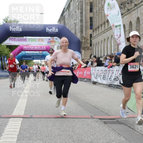 06.09.2026 - CURREX Alsterlauf Yannick Fuchs http://msf.ph/oto/10226635 06.09.2026 10:19:50 Ziel 3359, 3621, 3642, 3684, 5172, 5281 meine-sportfotos.de