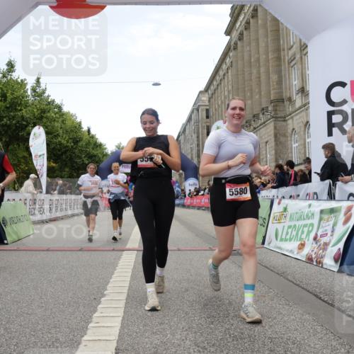 06.09.2026 - CURREX Alsterlauf Yannick Fuchs http://msf.ph/oto/10226686 06.09.2026 10:20:07 Ziel 2031, 2043, 2482, 2483, 3769, 3926, 4270, 4610, 4724, 4767, 5580, 5581 meine-sportfotos.de