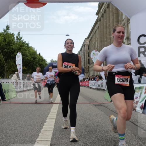 06.09.2026 - CURREX Alsterlauf Yannick Fuchs http://msf.ph/oto/10226689 06.09.2026 10:20:08 Ziel 2031, 2043, 2482, 2483, 3769, 3926, 4270, 4610, 4724, 4767, 5580, 5581 meine-sportfotos.de