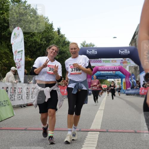 06.09.2026 - CURREX Alsterlauf Yannick Fuchs http://msf.ph/oto/10226692 06.09.2026 10:20:09 Ziel 2031, 2043, 2482, 2483, 3204, 3308, 3769, 3926, 4270, 4610, 4724, 5580, 5581 meine-sportfotos.de