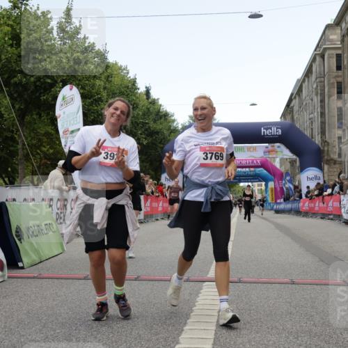 06.09.2026 - CURREX Alsterlauf Yannick Fuchs http://msf.ph/oto/10226695 06.09.2026 10:20:09 Ziel 2031, 2043, 2482, 2483, 3204, 3308, 3769, 3926, 4270, 4610, 4724, 5580, 5581 meine-sportfotos.de
