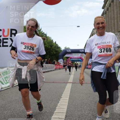 06.09.2026 - CURREX Alsterlauf Yannick Fuchs http://msf.ph/oto/10226703 06.09.2026 10:20:10 Ziel 2031, 2043, 2482, 2483, 3204, 3308, 3769, 3926, 4610, 4724, 5580, 5581 meine-sportfotos.de
