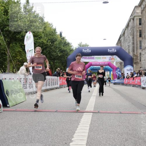 06.09.2026 - CURREX Alsterlauf Yannick Fuchs http://msf.ph/oto/10226711 06.09.2026 10:20:13 Ziel 2043, 2995, 3204, 3308, 3769, 3926, 4724, 5028, 5350, 5580, 5581 meine-sportfotos.de