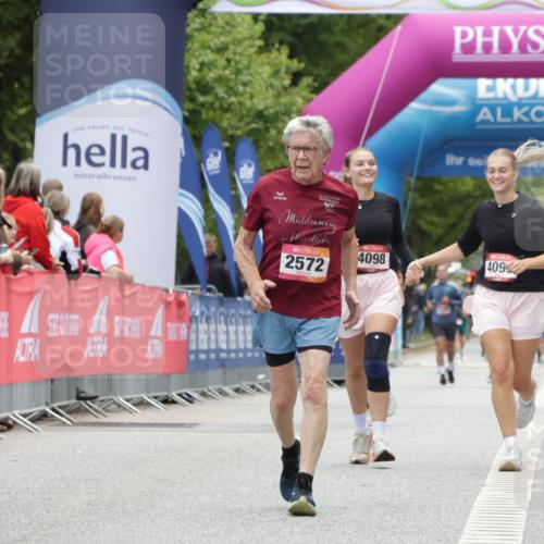 06.09.2026 - CURREX Alsterlauf Yannick Fuchs http://msf.ph/oto/10226733 06.09.2026 10:20:20 Ziel 2366, 2572, 2995, 3204, 3308, 5028, 5350 meine-sportfotos.de