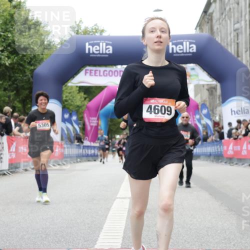 06.09.2026 - CURREX Alsterlauf Yannick Fuchs http://msf.ph/oto/10226766 06.09.2026 10:20:28 Ziel 2366, 2572, 3026, 4098, 4099, 4609, 5305, 6413 meine-sportfotos.de