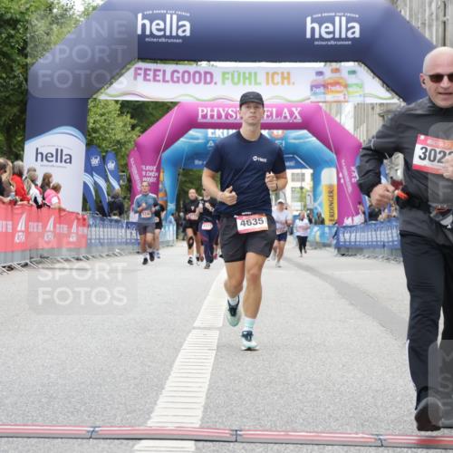 06.09.2026 - CURREX Alsterlauf Yannick Fuchs http://msf.ph/oto/10226784 06.09.2026 10:20:33 Ziel 3026, 4098, 4099, 4609, 4635, 5305, 6413 meine-sportfotos.de