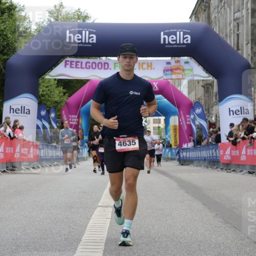 06.09.2026 - CURREX Alsterlauf Yannick Fuchs http://msf.ph/oto/10226788 06.09.2026 10:20:34 Ziel 3026, 4609, 4635, 5305, 6413 meine-sportfotos.de