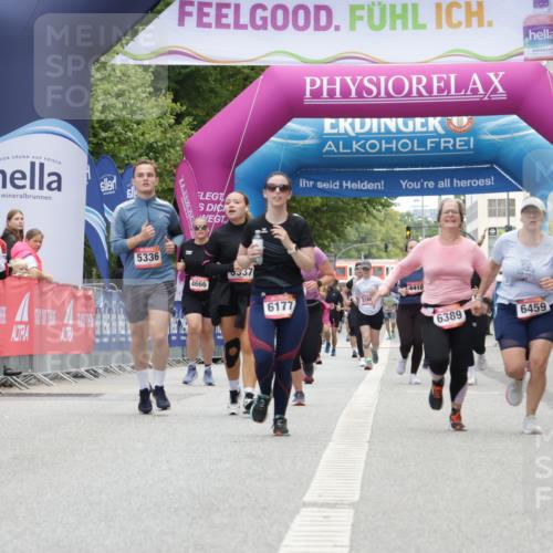 06.09.2026 - CURREX Alsterlauf Yannick Fuchs http://msf.ph/oto/10226800 06.09.2026 10:20:38 Ziel 3026, 4635, 5305, 6413 meine-sportfotos.de