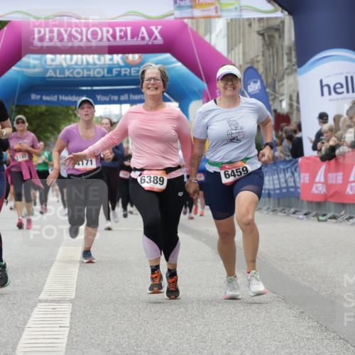 06.09.2026 - CURREX Alsterlauf Yannick Fuchs http://msf.ph/oto/10226803 06.09.2026 10:20:41 Ziel 4171, 4635, 5336, 5337, 6177, 6389, 6459 meine-sportfotos.de