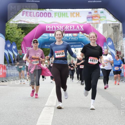 06.09.2026 - CURREX Alsterlauf Yannick Fuchs http://msf.ph/oto/10226832 06.09.2026 10:20:48 Ziel 4171, 4410, 4411, 4666, 5336, 5337, 6177, 6389, 6459 meine-sportfotos.de