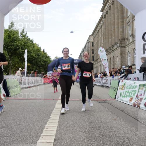 06.09.2026 - CURREX Alsterlauf Yannick Fuchs http://msf.ph/oto/10226844 06.09.2026 10:20:51 Ziel 2146, 2182, 4171, 4410, 4411, 4666, 5336, 5337, 6177, 6389, 6459 meine-sportfotos.de