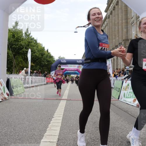 06.09.2026 - CURREX Alsterlauf Yannick Fuchs http://msf.ph/oto/10226851 06.09.2026 10:20:52 Ziel 2146, 2182, 4171, 4410, 4411, 4666, 5180, 5336, 5337, 6177 meine-sportfotos.de