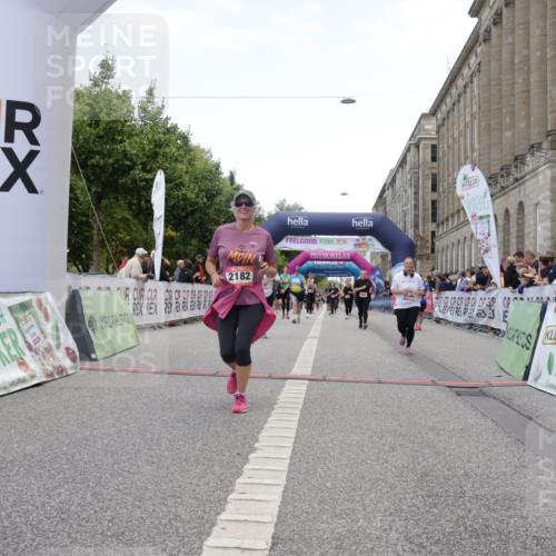 06.09.2026 - CURREX Alsterlauf Yannick Fuchs http://msf.ph/oto/10226858 06.09.2026 10:20:54 Ziel 2146, 2182, 2885, 4410, 4411, 4666, 5180 meine-sportfotos.de