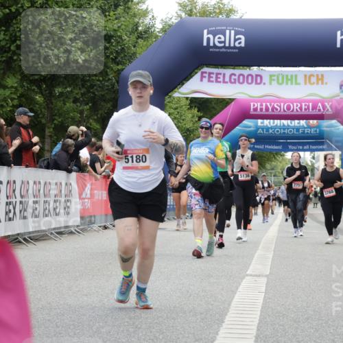 06.09.2026 - CURREX Alsterlauf Yannick Fuchs http://msf.ph/oto/10226862 06.09.2026 10:20:56 Ziel 2146, 2182, 2885, 4410, 4411, 4666, 5180, 5806, 6403, 6404 meine-sportfotos.de