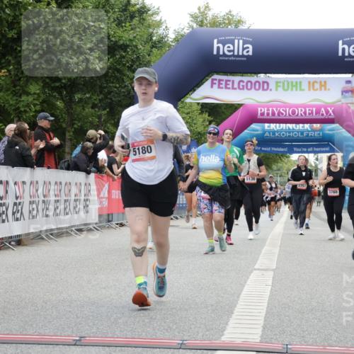 06.09.2026 - CURREX Alsterlauf Yannick Fuchs http://msf.ph/oto/10226863 06.09.2026 10:20:56 Ziel 2146, 2182, 2885, 4410, 4411, 4666, 5180, 5806, 6403, 6404 meine-sportfotos.de