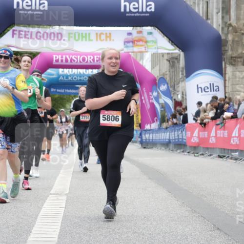 06.09.2026 - CURREX Alsterlauf Yannick Fuchs http://msf.ph/oto/10226870 06.09.2026 10:20:58 Ziel 2146, 2182, 2885, 4410, 4411, 4666, 5136, 5180, 5806, 6403, 6404 meine-sportfotos.de
