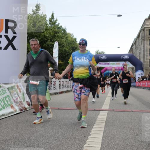 06.09.2026 - CURREX Alsterlauf Yannick Fuchs http://msf.ph/oto/10226885 06.09.2026 10:21:02 Ziel 2146, 2754, 2755, 2757, 2885, 3495, 4436, 5136, 5180, 5806, 6403, 6404 meine-sportfotos.de