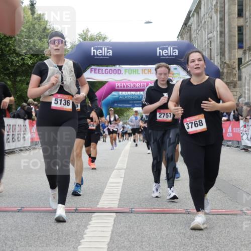 06.09.2026 - CURREX Alsterlauf Yannick Fuchs http://msf.ph/oto/10226892 06.09.2026 10:21:04 Ziel 2754, 2755, 2757, 2885, 3495, 4436, 4562, 5136, 5180, 5806, 6403, 6404 meine-sportfotos.de