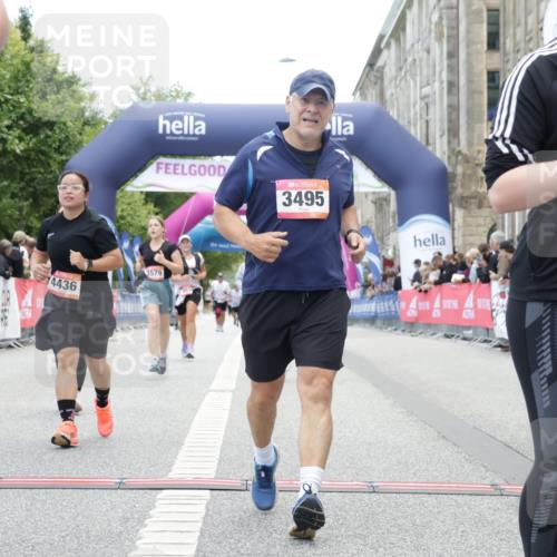 06.09.2026 - CURREX Alsterlauf Yannick Fuchs http://msf.ph/oto/10226901 06.09.2026 10:21:06 Ziel 2754, 2755, 2757, 2885, 3406, 3495, 3579, 4436, 4562, 5136, 5562, 5806, 6403, 6404 meine-sportfotos.de