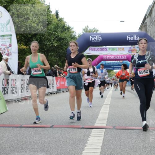 06.09.2026 - CURREX Alsterlauf Yannick Fuchs http://msf.ph/oto/10226914 06.09.2026 10:21:09 Ziel 2754, 2755, 2757, 3406, 3495, 3579, 4436, 4562, 4934, 5136, 5562, 8255 meine-sportfotos.de