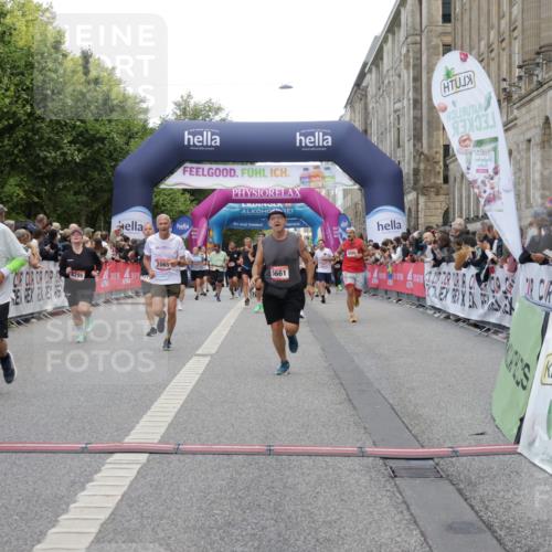 06.09.2026 - CURREX Alsterlauf Yannick Fuchs http://msf.ph/oto/10226927 06.09.2026 09:58:52 Ziel 2017, 2065, 2244, 2711, 3078, 3313, 3691, 4080, 4081, 4299, 5557, 5661, 5764, 5810, 5964, 6111, 6311 meine-sportfotos.de