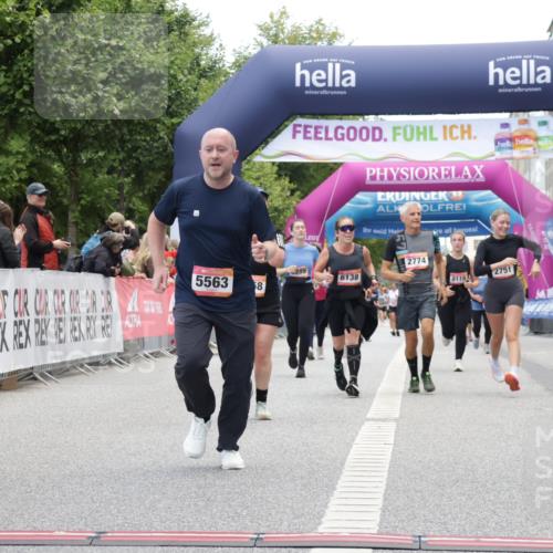 06.09.2026 - CURREX Alsterlauf Yannick Fuchs http://msf.ph/oto/10226935 06.09.2026 10:22:40 Ziel 2751, 2774, 4903, 5358, 5563 meine-sportfotos.de