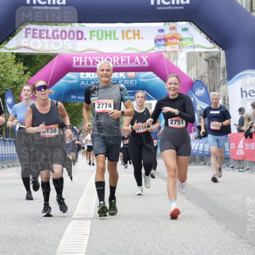 06.09.2026 - CURREX Alsterlauf Yannick Fuchs http://msf.ph/oto/10226938 06.09.2026 10:22:41 Ziel 2751, 2774, 4903, 5358, 5563, 8119 meine-sportfotos.de
