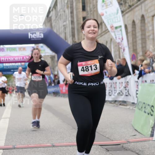 06.09.2026 - CURREX Alsterlauf Yannick Fuchs http://msf.ph/oto/10226975 06.09.2026 10:22:59 Ziel 2206, 2243, 2490, 3275, 4813, 5128 meine-sportfotos.de